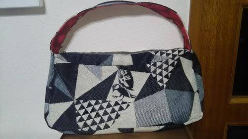 鳥柄・モノトーンのショルダーバッグ