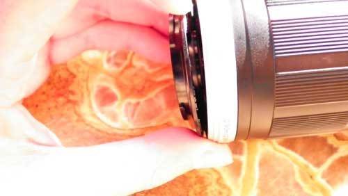 レンズのマウントが逝かれる