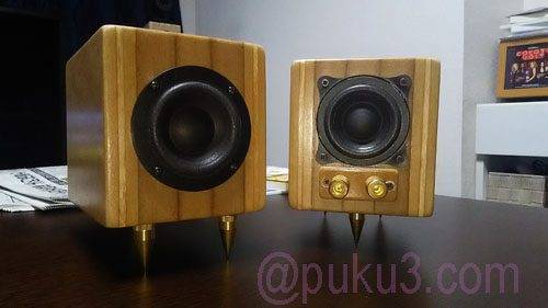 小型デスクトップスピーカー（パッシブラジエーター方式）