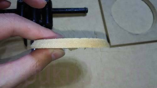 円錐形に穴があきました・・