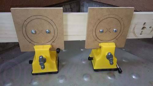 穴をあける前の固定