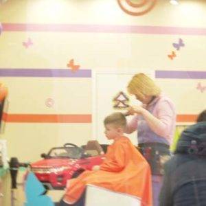 夏の宮殿のスケートリンク