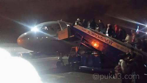 ちょっとこぶりなA321に乗りこむ