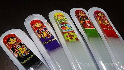 女子向けにお配りお土産（ガラスの爪やすり）